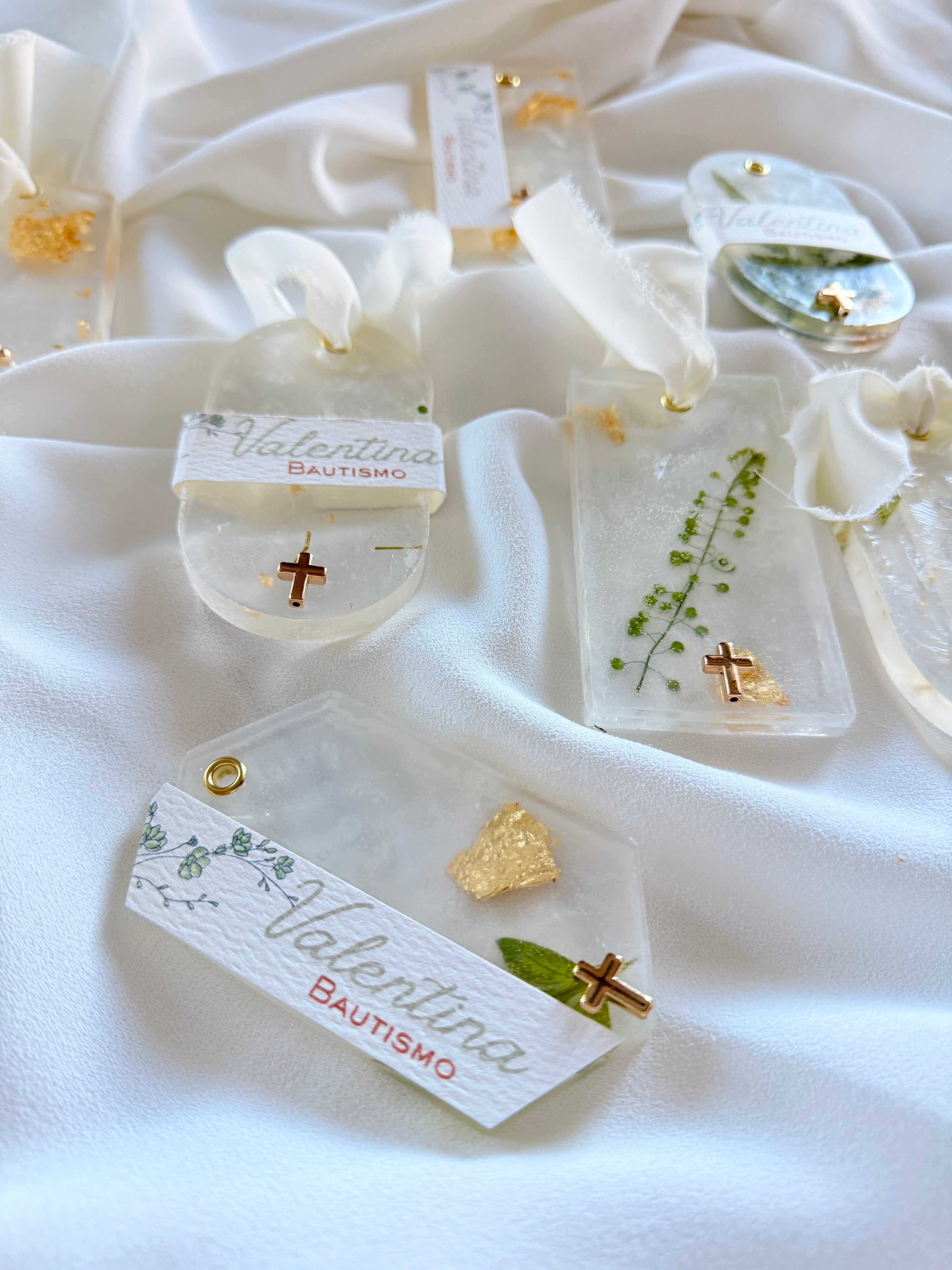 “Gold Foil Botanical Glycerin Soap – Handmade E-Vitamin Bath Favor”