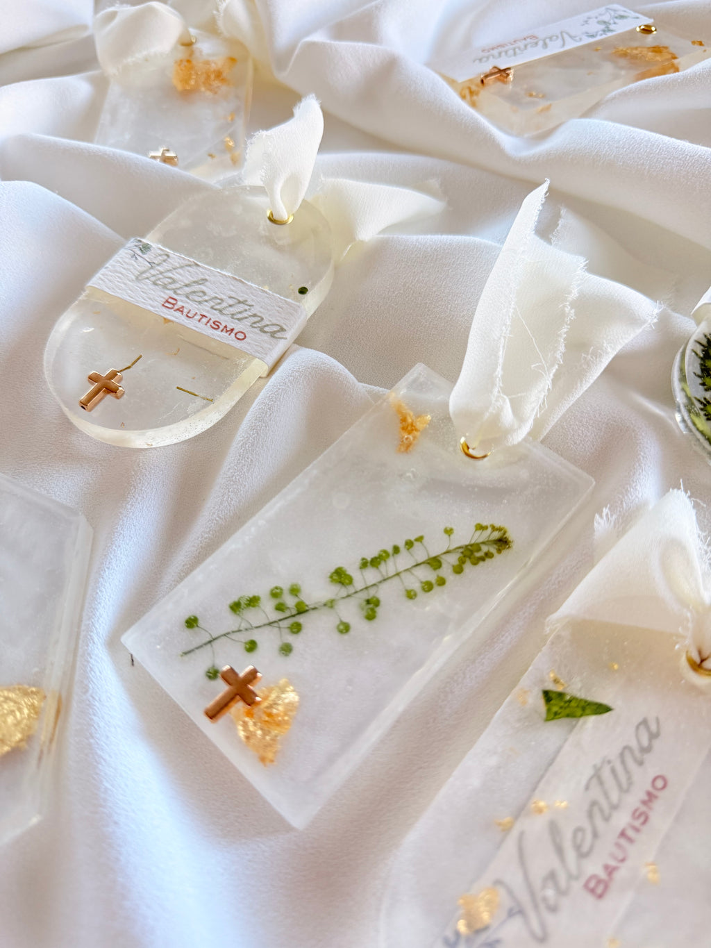 “Gold Foil Botanical Glycerin Soap – Handmade E-Vitamin Bath Favor”