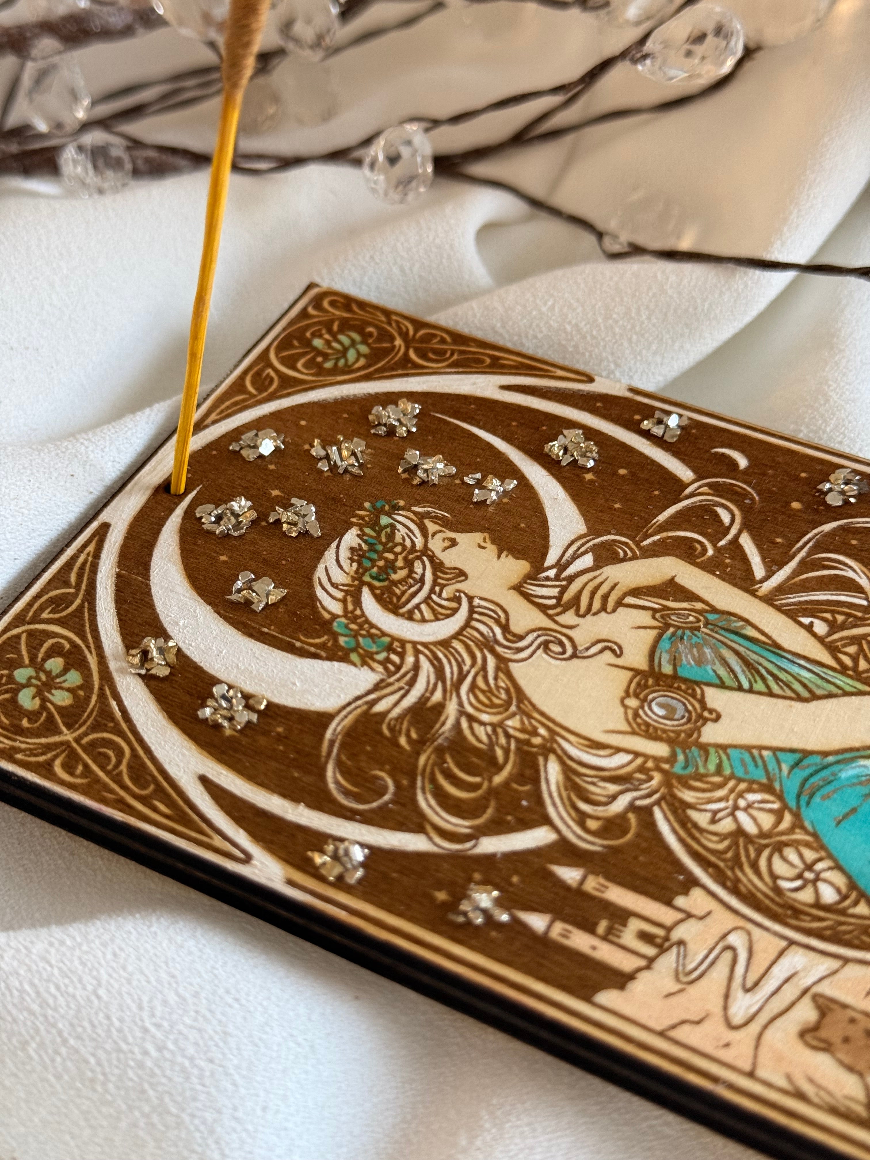 The Moon Tarot Wooden Incense Holder – Handcrafted Spiritual Decor